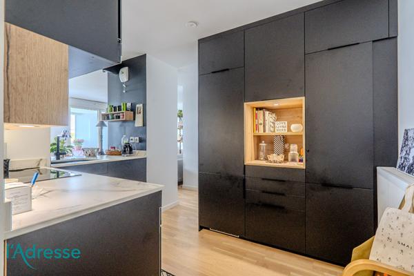 BORDEAUX BASTIDE - Appartement 3 pièces avec loggia et parking