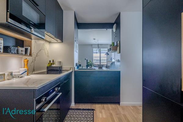 BORDEAUX BASTIDE - Appartement 3 pièces avec loggia et parking
