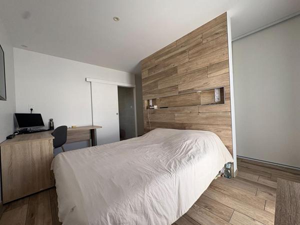 Maison  5 pièce(s) 140 m2