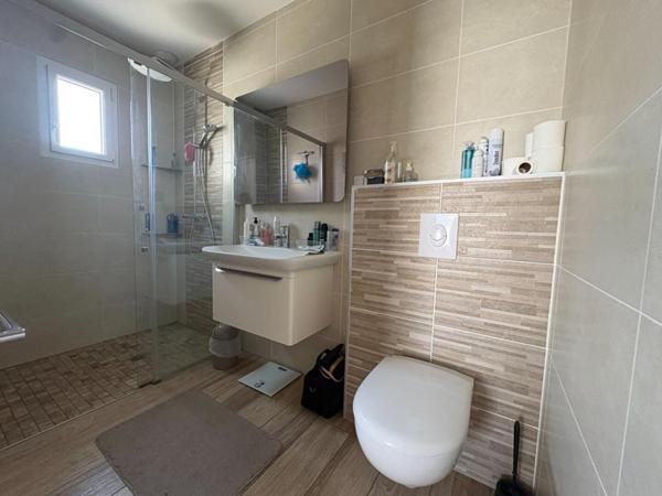 Maison  5 pièce(s) 140 m2
