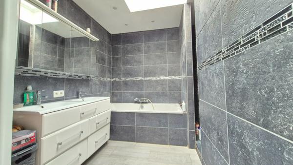 Maison à vendre 5 pièces 144m² Lys-lez-Lannoy (59390)