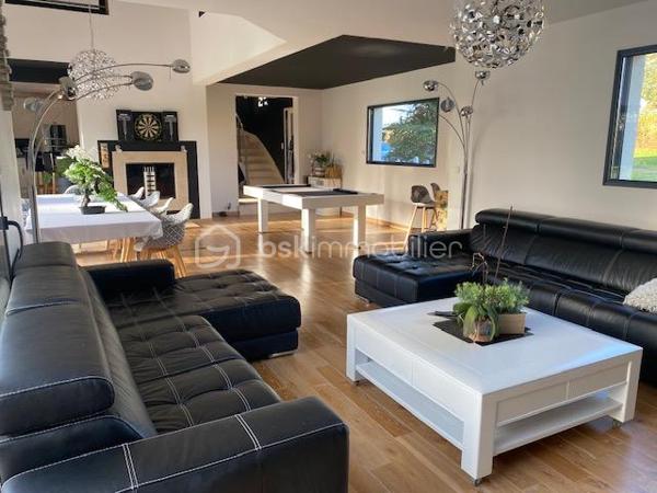 Maison contemporaine de 262 m²