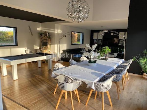 Maison contemporaine de 262 m²