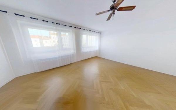Appartement à vendre    5 pièces • 131,72 m2 Lyon 6