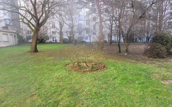 Appartement à vendre    5 pièces • 131,72 m2 Lyon 6