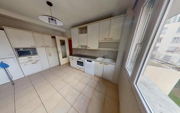 Appartement à vendre    5 pièces • 131,72 m2 Lyon 6