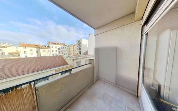 Appartement à vendre    5 pièces • 131,72 m2 Lyon 6