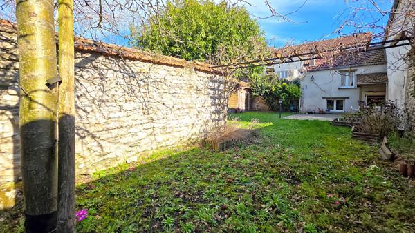 Maison Mantes la Ville 145 m² - 4 chambres