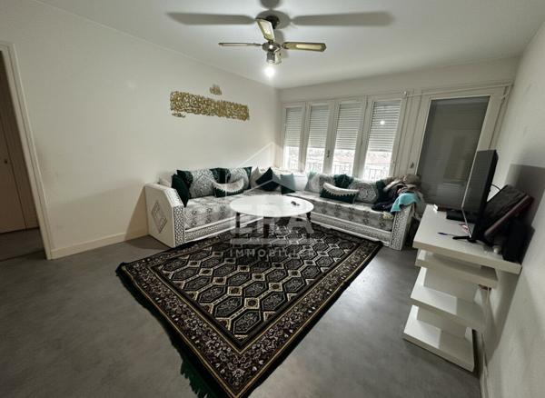 À vendre - Appartement T4 de 72,73 m² à Séméac - Loué