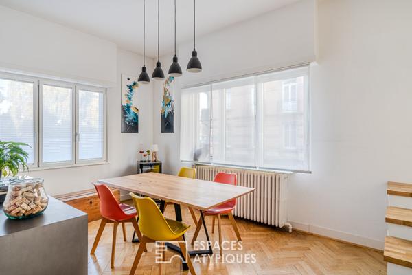 Appartement traversant rénové et son balcon quartier Contades