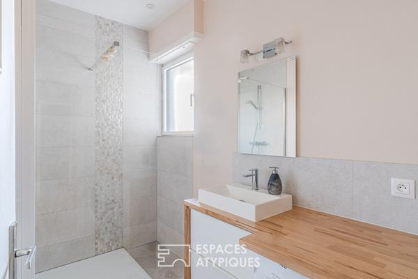 Appartement traversant rénové et son balcon quartier Contades