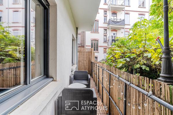 Appartement traversant rénové et son balcon quartier Contades