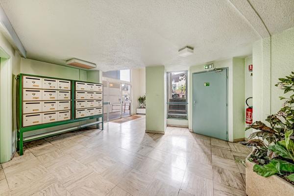 Exclusivité Appartement 2 chambres -balcon-parking et cave proche du centre-ville-Secteur Boucicaut
