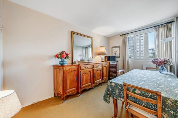Exclusivité Appartement 2 chambres -balcon-parking et cave proche du centre-ville-Secteur Boucicaut