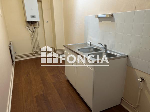Location Appartement 2 pièces 51.87 m² - 39 RUE SAINT-ANDRE Niort 79000