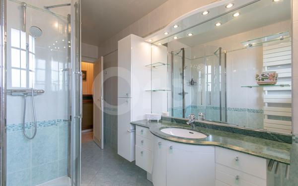 Maison à vendre    6 pièces • 150 m2 Chennevières-sur-Marne