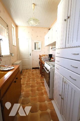 Exclusivité,
Maison semi-individuelle, 2 chambres, terrain.
