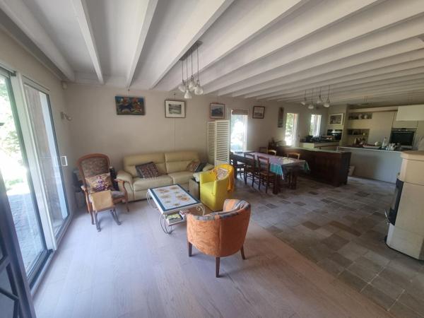 Belle maison bois, DPE B,, sans vis-à-vis, bassin
