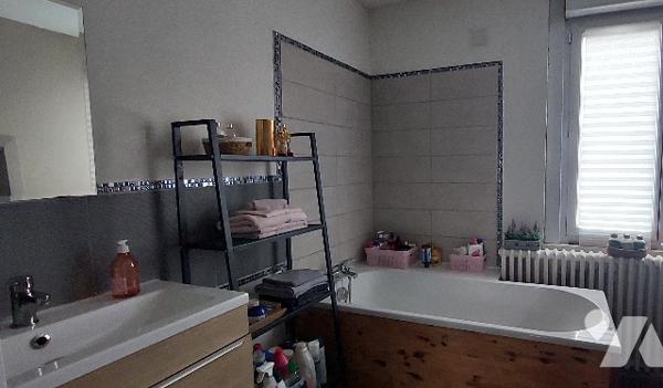 Mons-en-Baroeul - Charmante maison 1930 rénovée avec goût - 249000 €