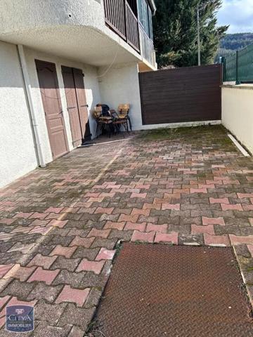 Appartement à louer 5 pièces 83.7m² Le Chambon-Feugerolles (42500)