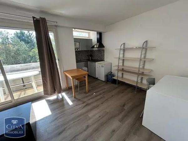 Appartement à louer 1 pièce 24.32m² Aix-en-Provence (13100)