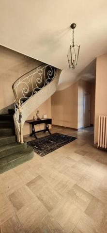 DEMEURE FAMILIALE A TRES FORT POTENTIEL