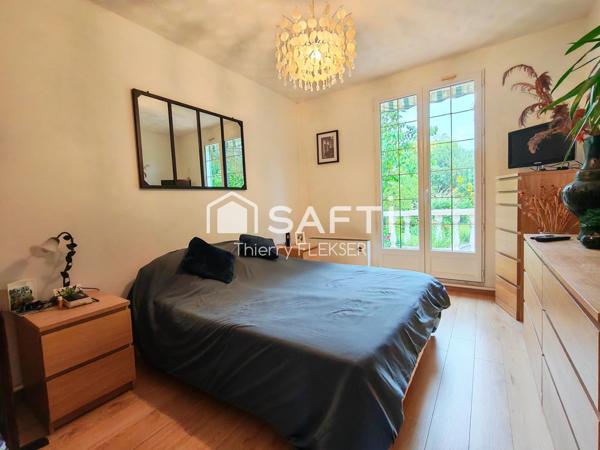 Belle maison familiale avec sous-sol total, garage et beaux volumes.