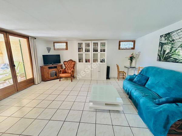 MAISON 182M² - 2 APPARTEMENTS INDEPENDANTS - TERRAIN 1057m²