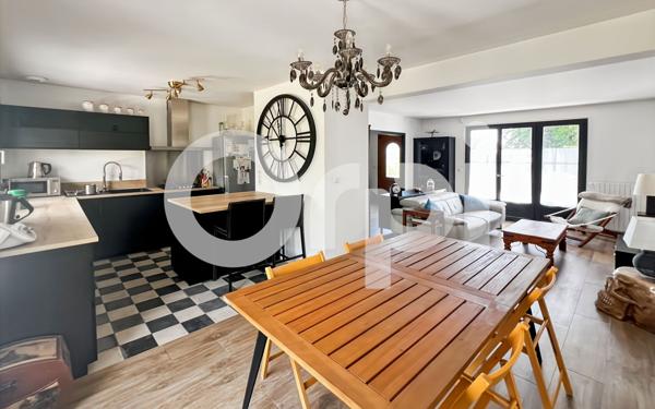 Maison à vendre    6 pièces • 120 m2 Senlis