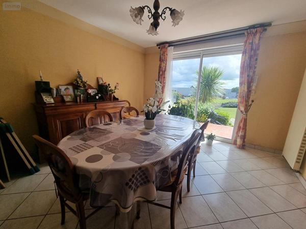 Maison à vendre à Isigny-le-Buat dans la Manche (50540), ref : MA580