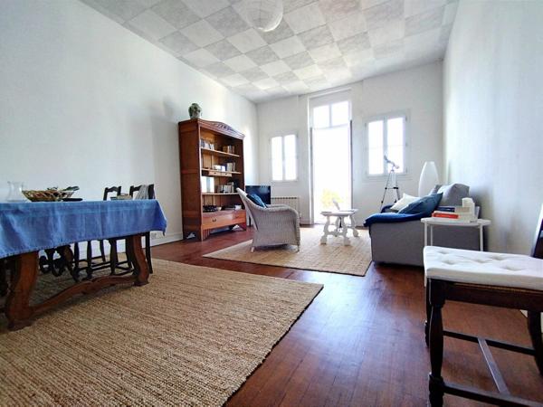 Appartement à vendre    3 pièces • 75 m2 Royan