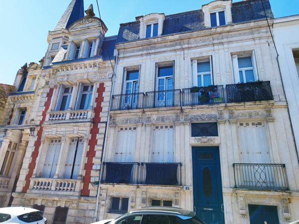 Appartement à vendre    3 pièces • 75 m2 Royan