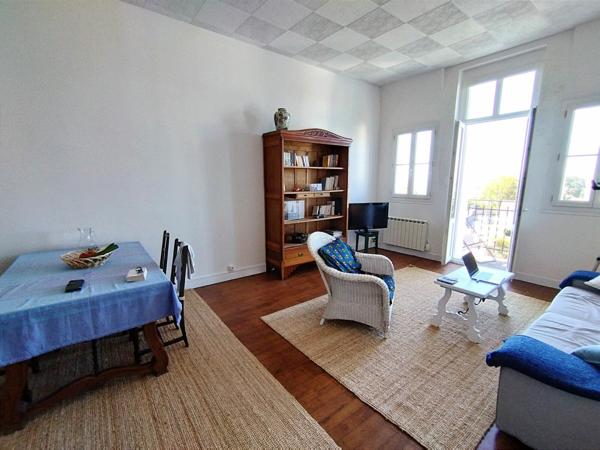 Appartement à vendre    3 pièces • 75 m2 Royan