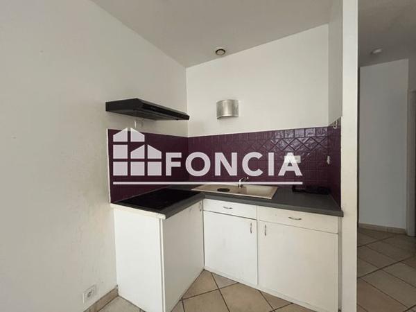 Location Studio 31 m² - 5 RUE D'ALBERT Villeneuve Sur Lot 47300