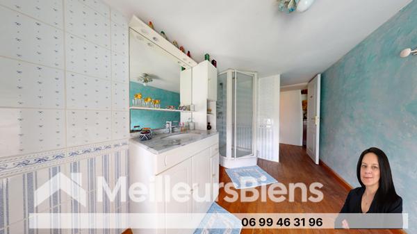 Maison de maîtreà la campagne avec gîte, jardin et piscine