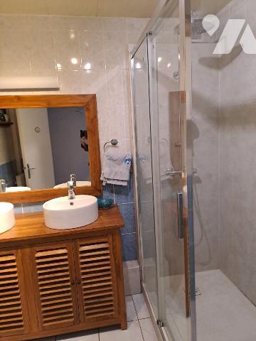 A vendre à LIMOGES (87) très bel ppartement T3 de 82 m2 avec balcon, situé à 5 minutes de la Pl...