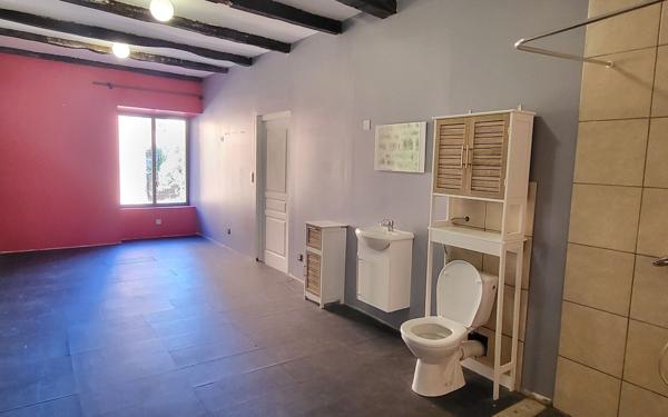 Maison à vendre    5 pièces • 145 m2 Laurac-en-Vivarais