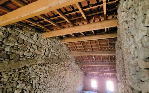 Maison à vendre    5 pièces • 145 m2 Laurac-en-Vivarais