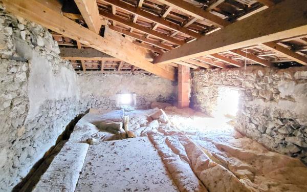 Maison à vendre    5 pièces • 145 m2 Laurac-en-Vivarais