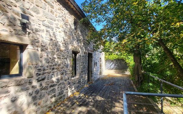 Maison à vendre    5 pièces • 145 m2 Laurac-en-Vivarais