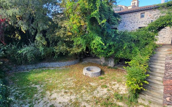 Maison à vendre    5 pièces • 145 m2 Laurac-en-Vivarais