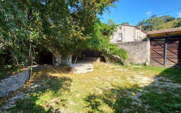 Maison à vendre    5 pièces • 145 m2 Laurac-en-Vivarais