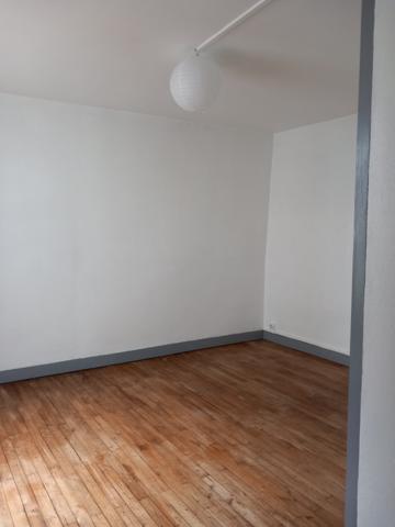 Immeuble en plein centre ville de Ruffec