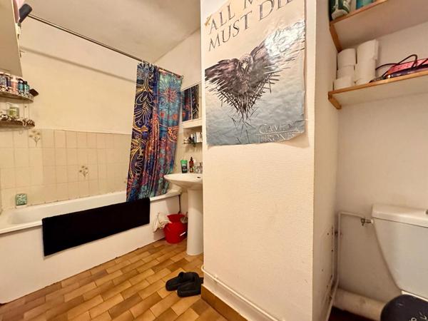 A VENDRE : T2 à LILLE • Vieux lille • 159 000 € FAI • Réf. 2010