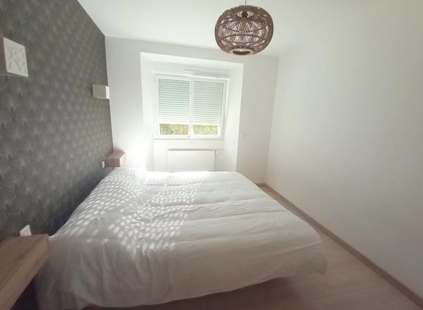 Maison centre-ville - Laval rive droite - 4/5 chambres - jardin - stationnement