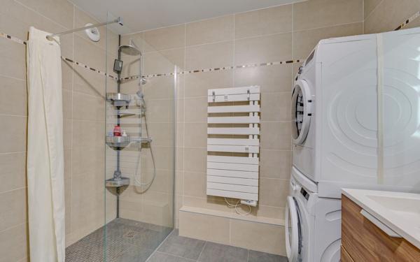 Appartement à vendre    3 pièces • 68,90 m2 Vanves