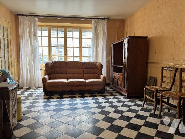 Maison avec jardin, garage et dépendances – Alençon, quartier des Promenades