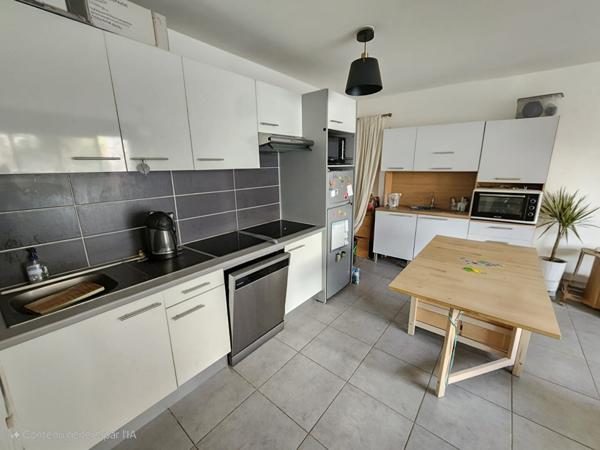Appartement T3 de 61m², terrasse, parking sous-sol, résidence récente