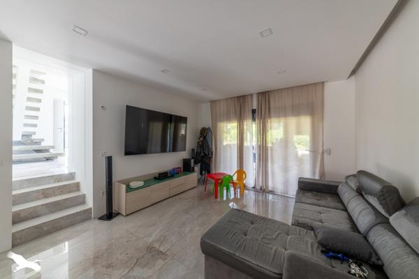 Maison 200 000 € Goudourville 4 p 118 m² DPE C
