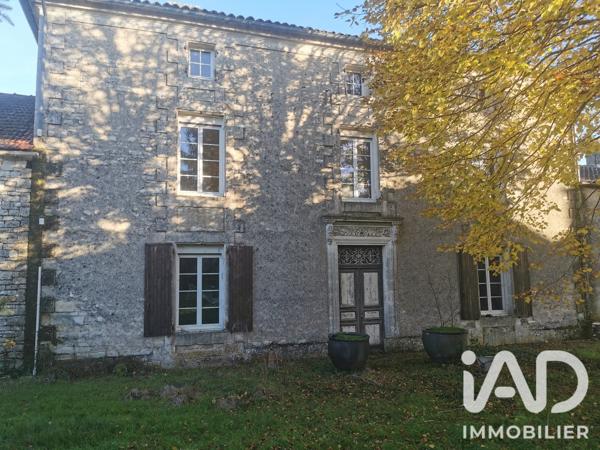 Maison à vendre 15 pièces 390 m² Vervant